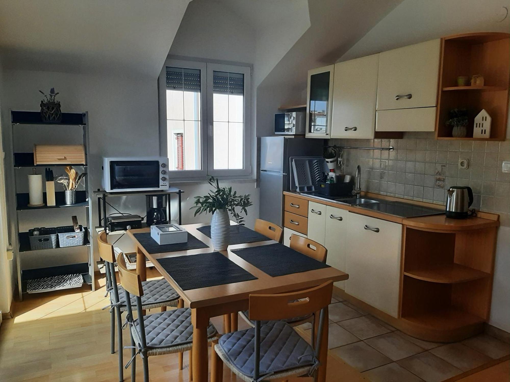 Apartments Luna Светі Филип-і-Яков Екстер'єр фото